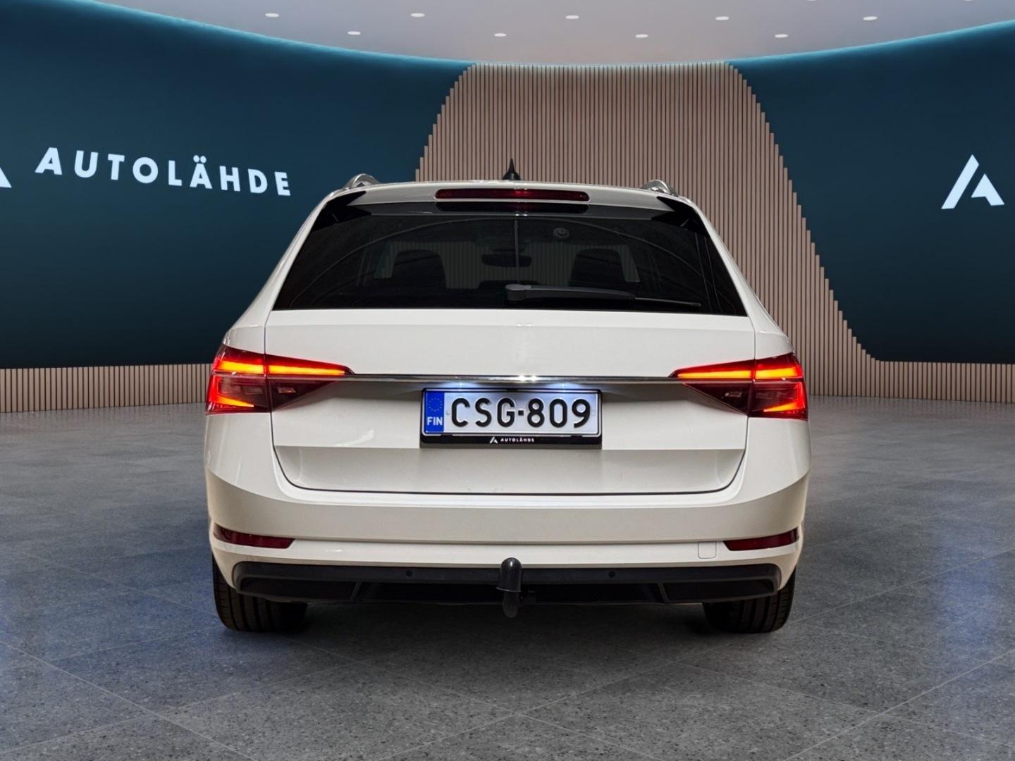 SKODA Superb 5