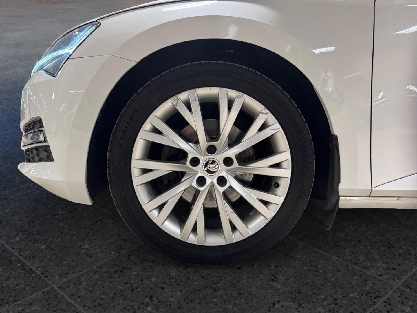 SKODA Superb 7