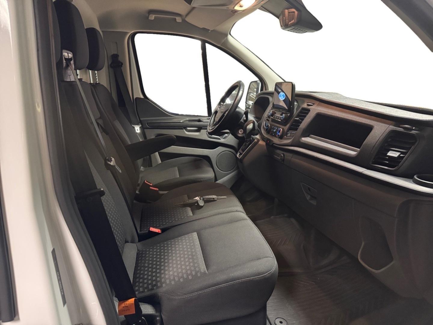 FORD Transit Custom 11