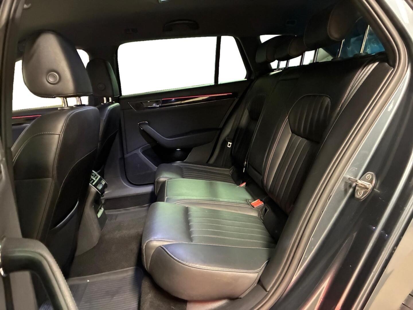 SKODA Superb 11