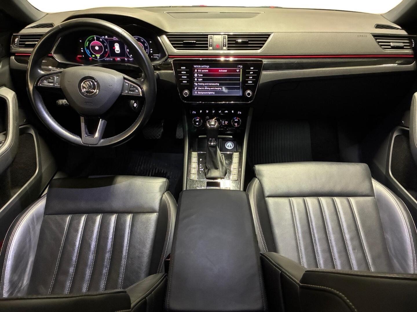 SKODA Superb 12