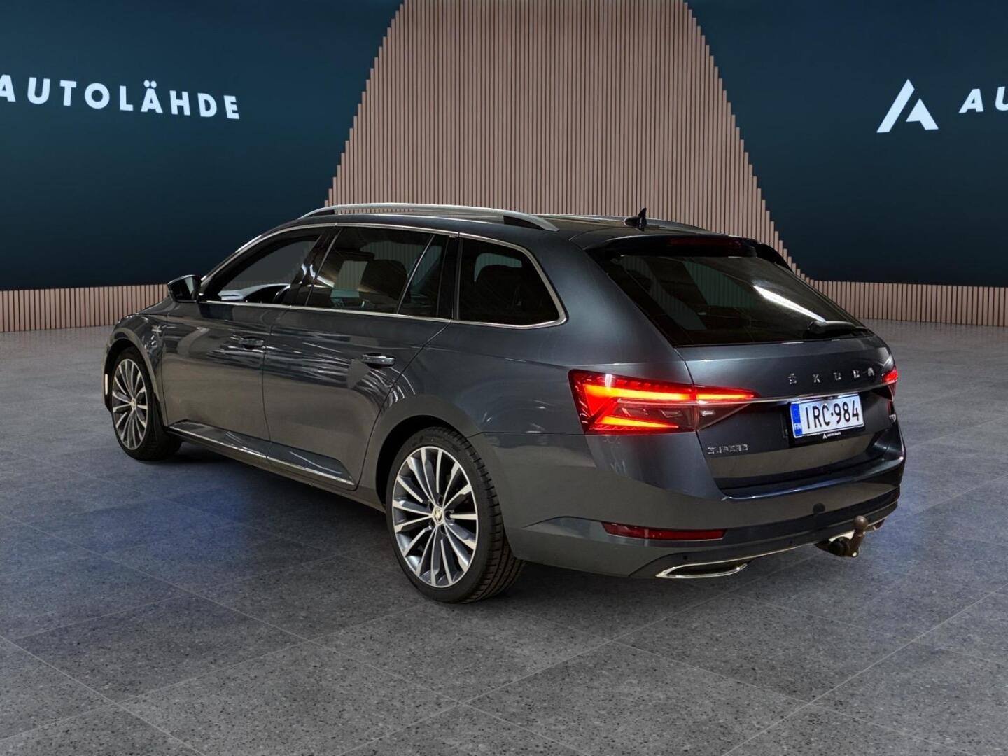 SKODA Superb 4