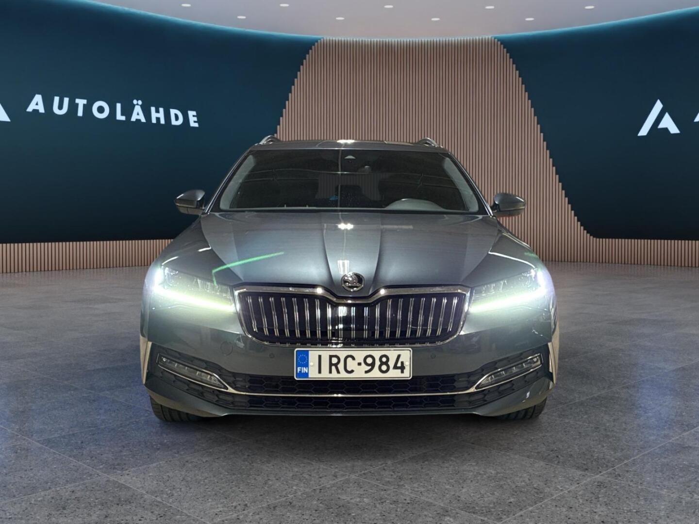 SKODA Superb 6