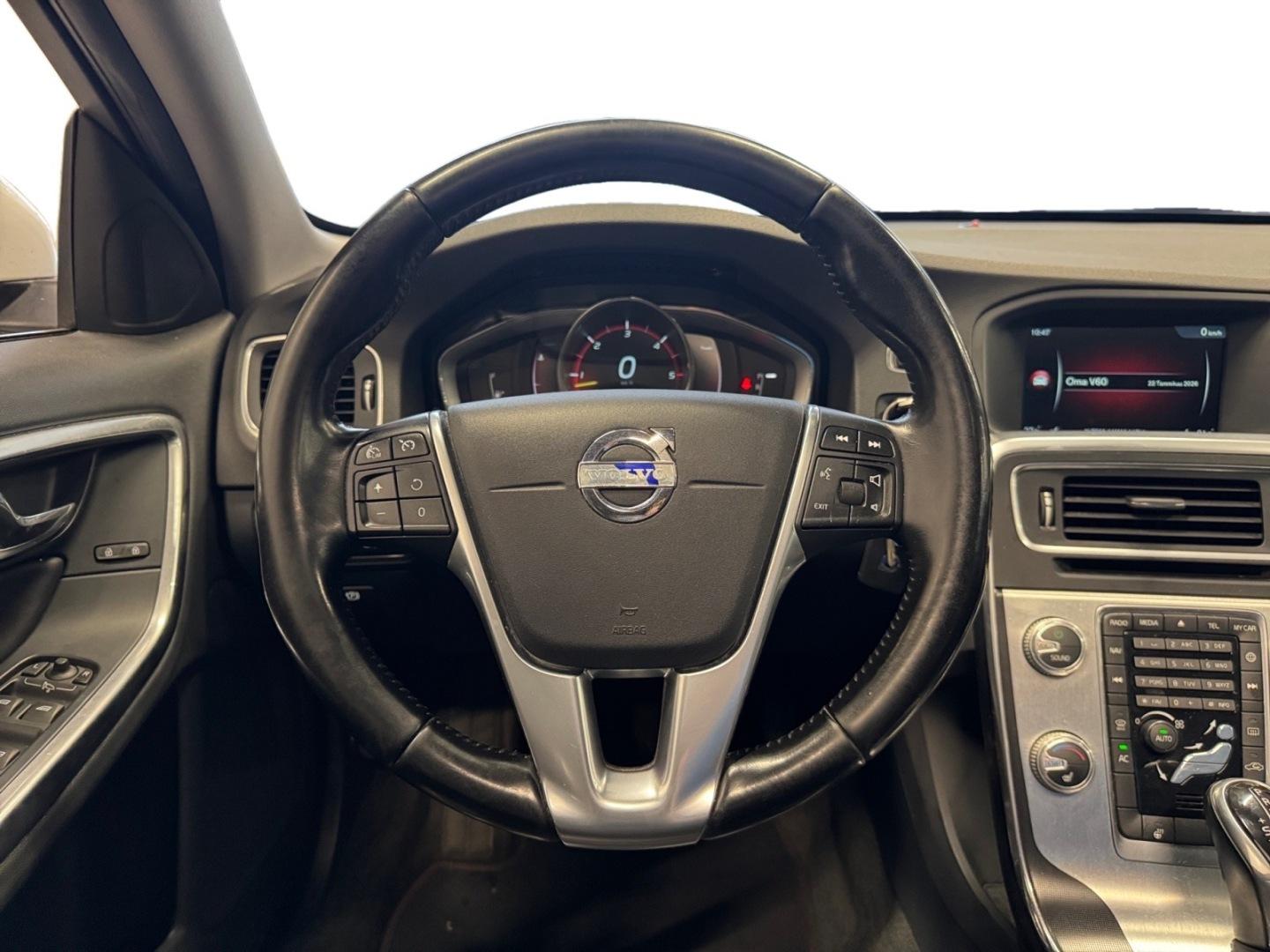 VOLVO V60 12