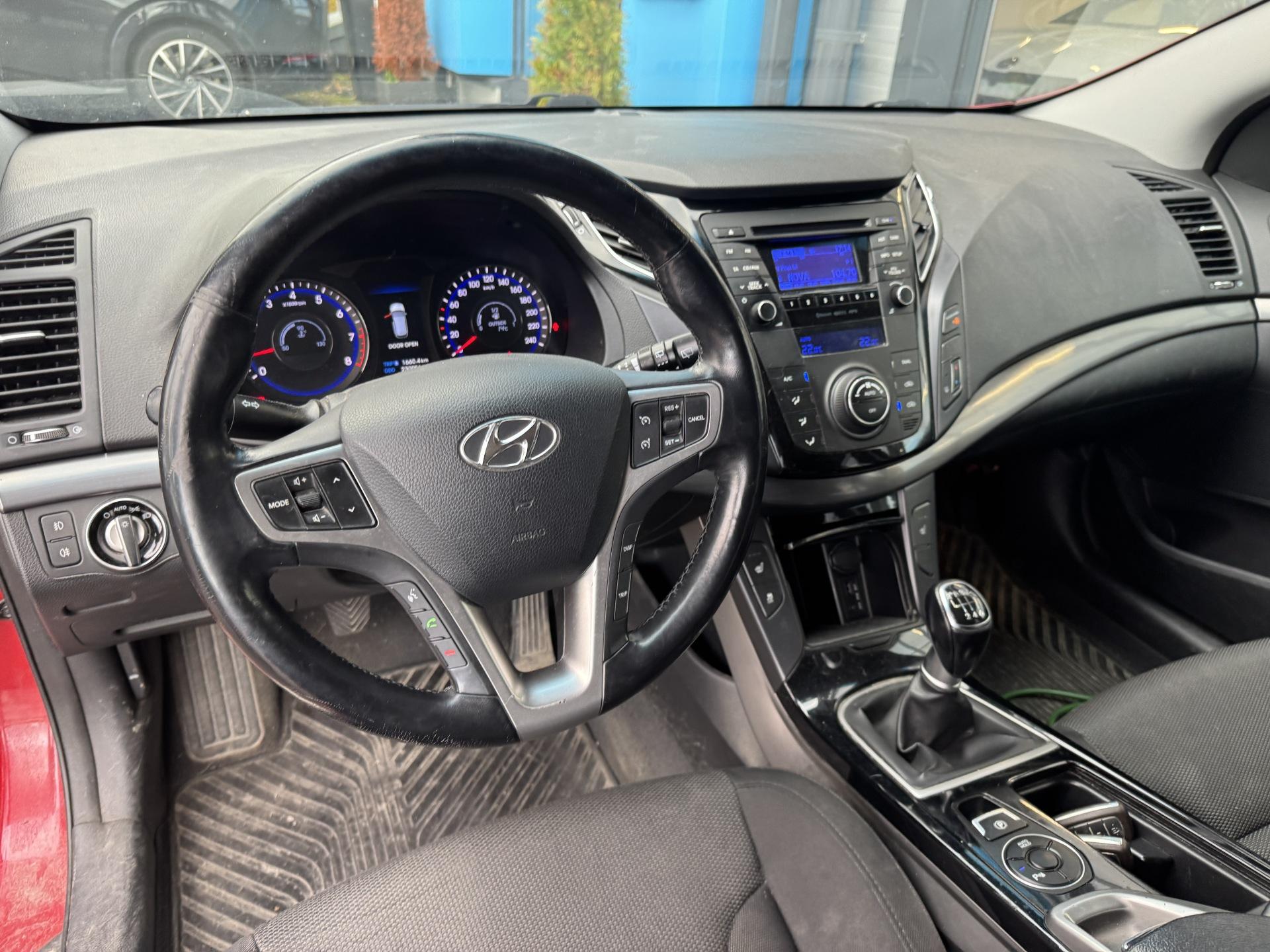 HYUNDAI i40 7