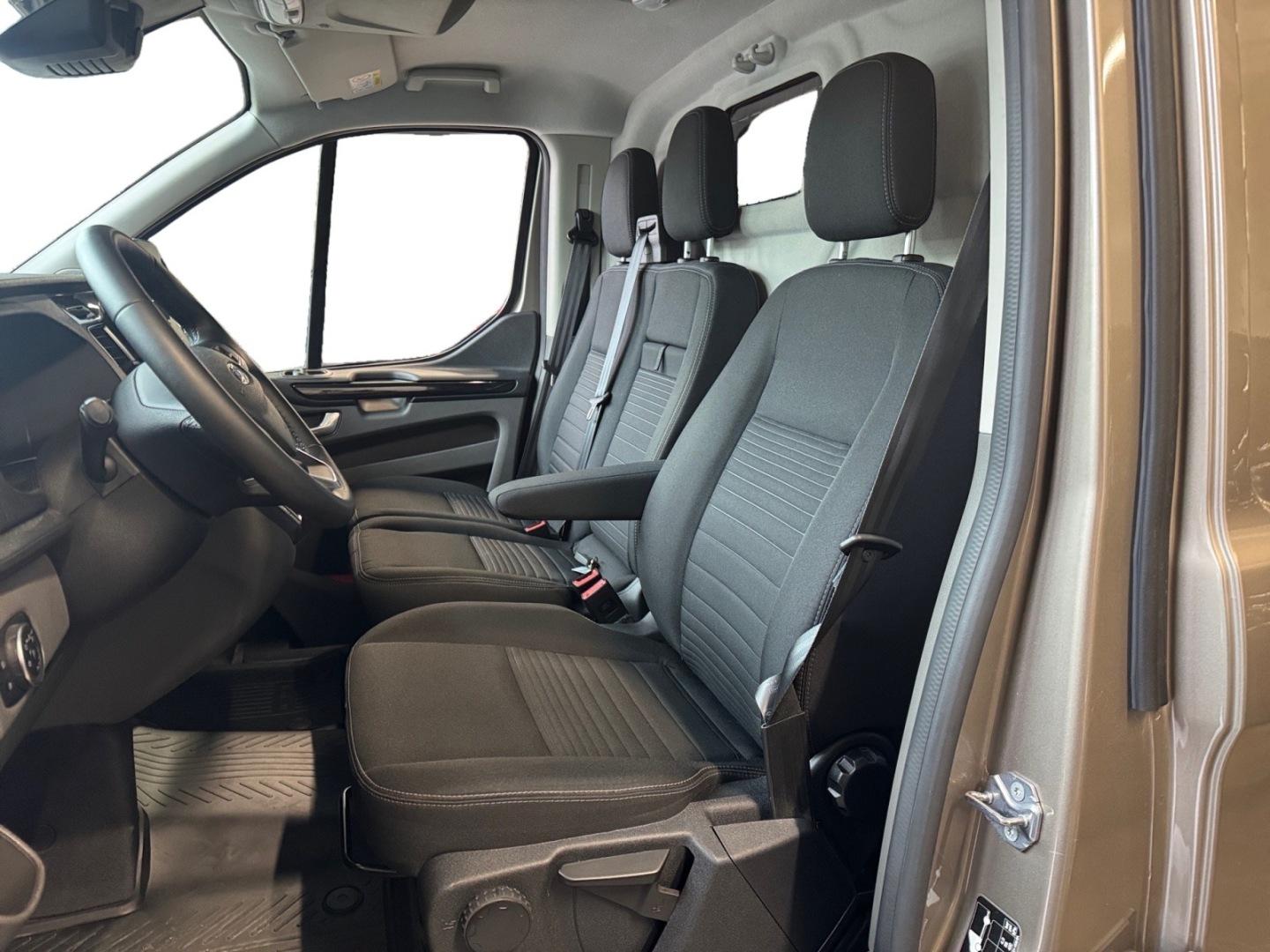 FORD Transit Custom 8