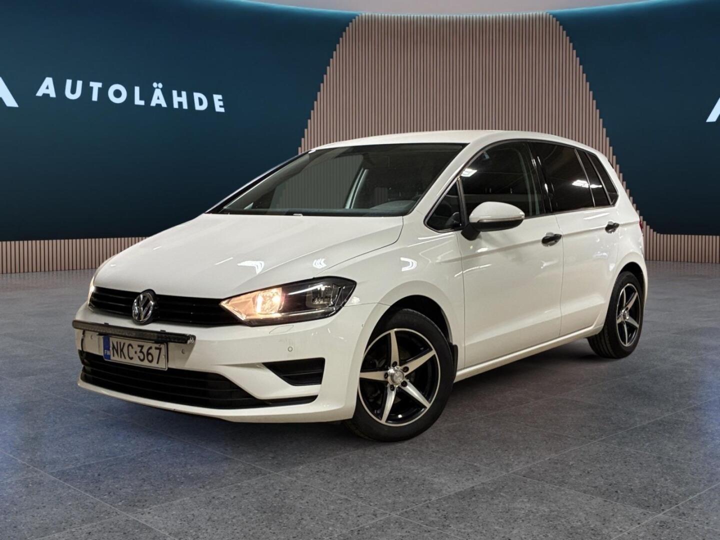 VOLKSWAGEN Golf Sportsvan 1