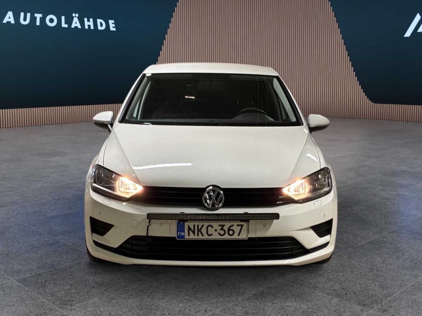 VOLKSWAGEN Golf Sportsvan 6