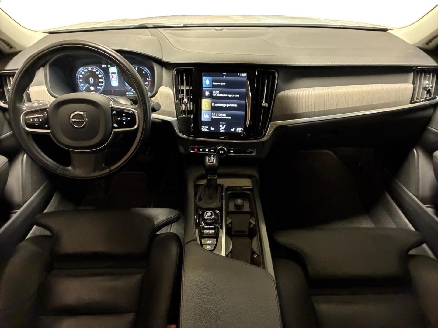VOLVO S90 12