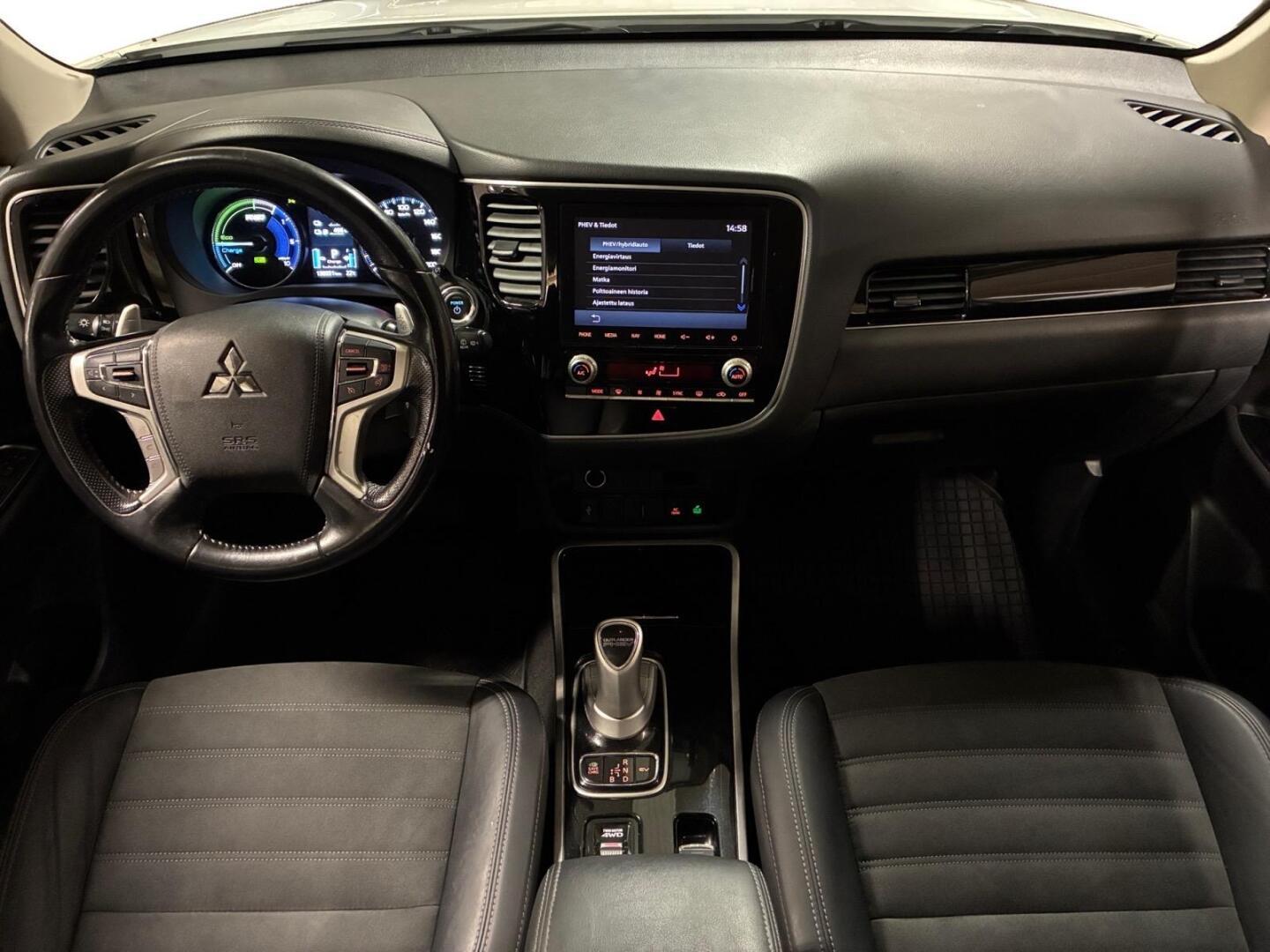 MITSUBISHI Outlander 12