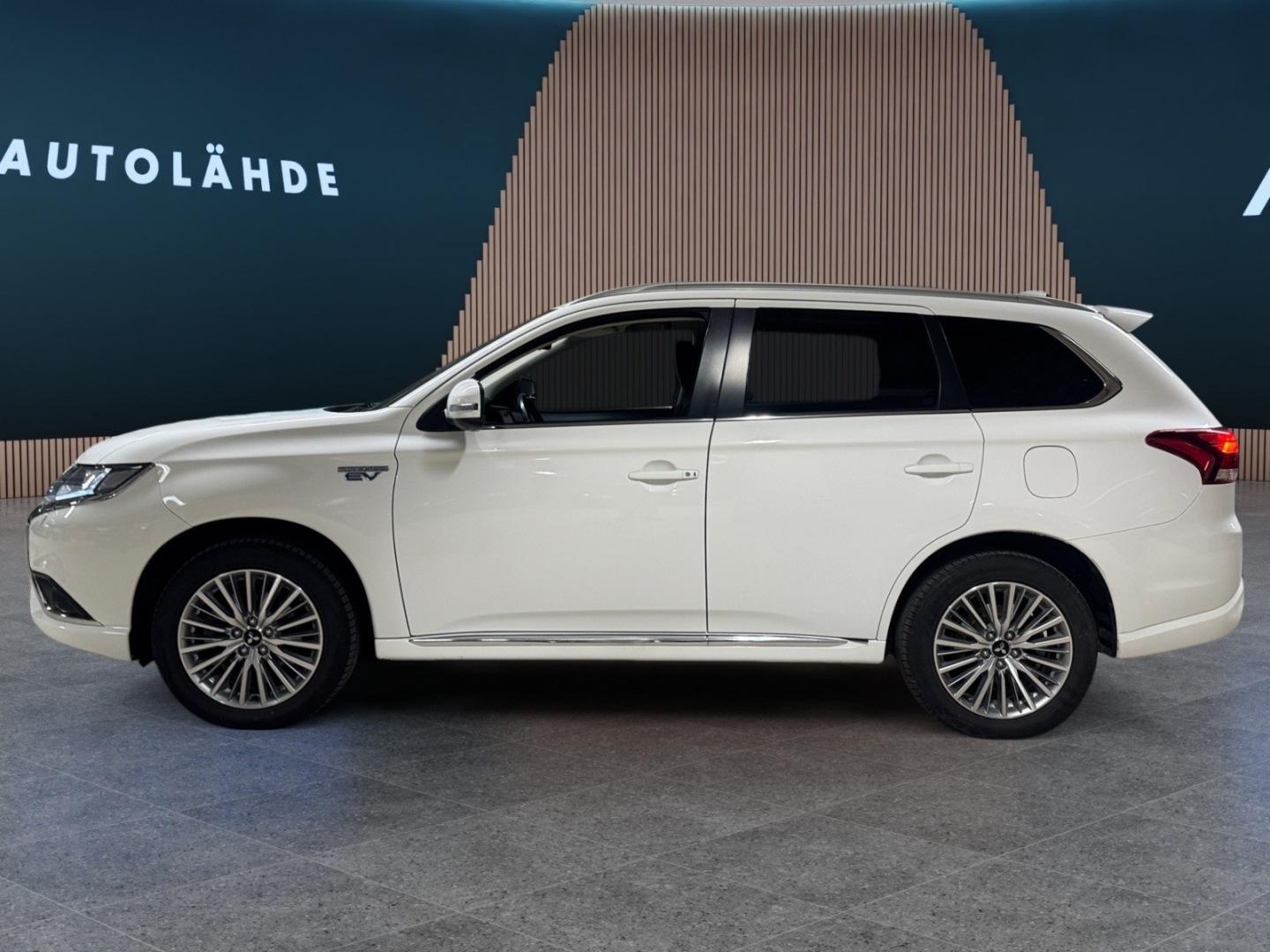 MITSUBISHI Outlander 3
