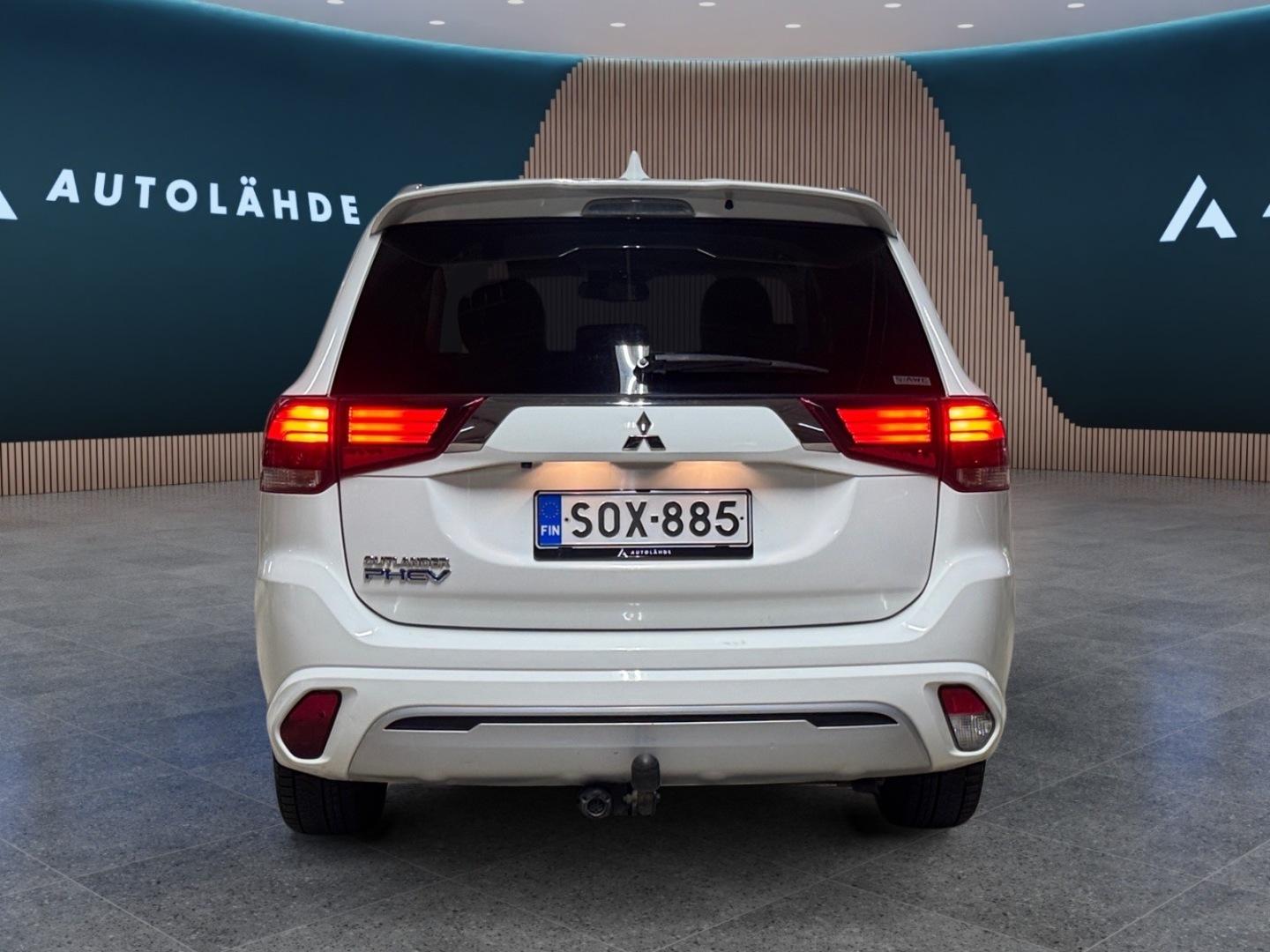 MITSUBISHI Outlander 5