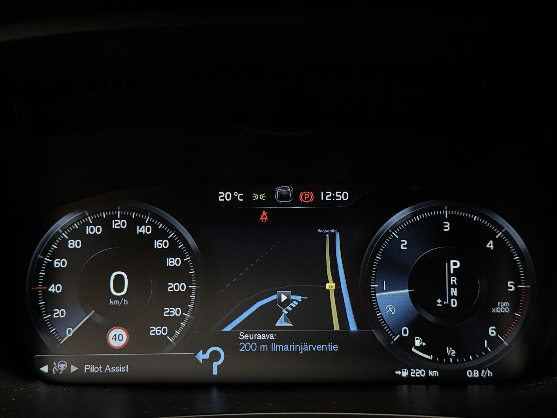 VOLVO V90 14