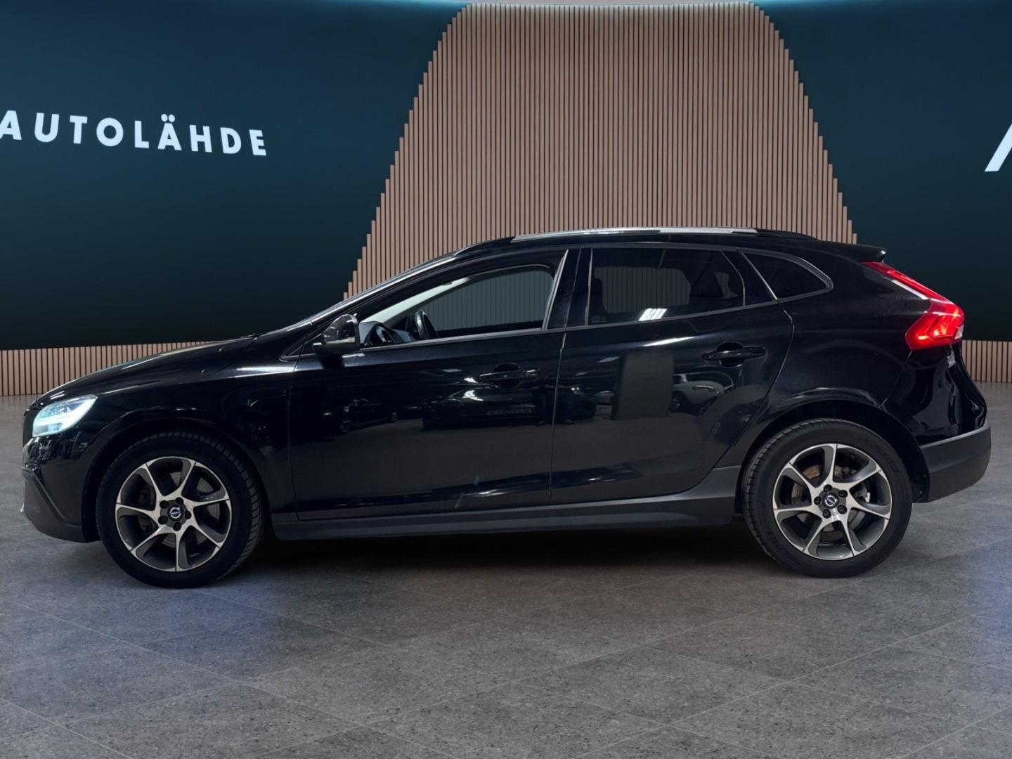 VOLVO V40 Cross Country 3