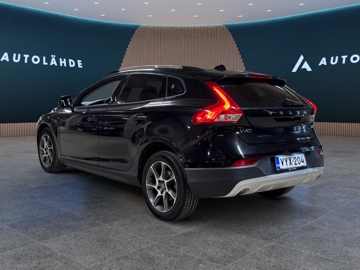 VOLVO V40 Cross Country 4