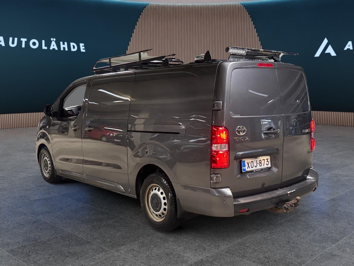 TOYOTA Proace 4