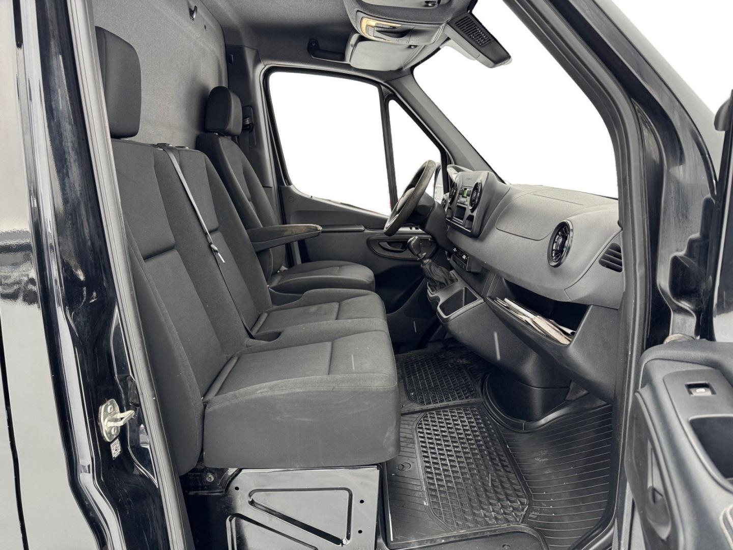 MERCEDES-BENZ Sprinter 9