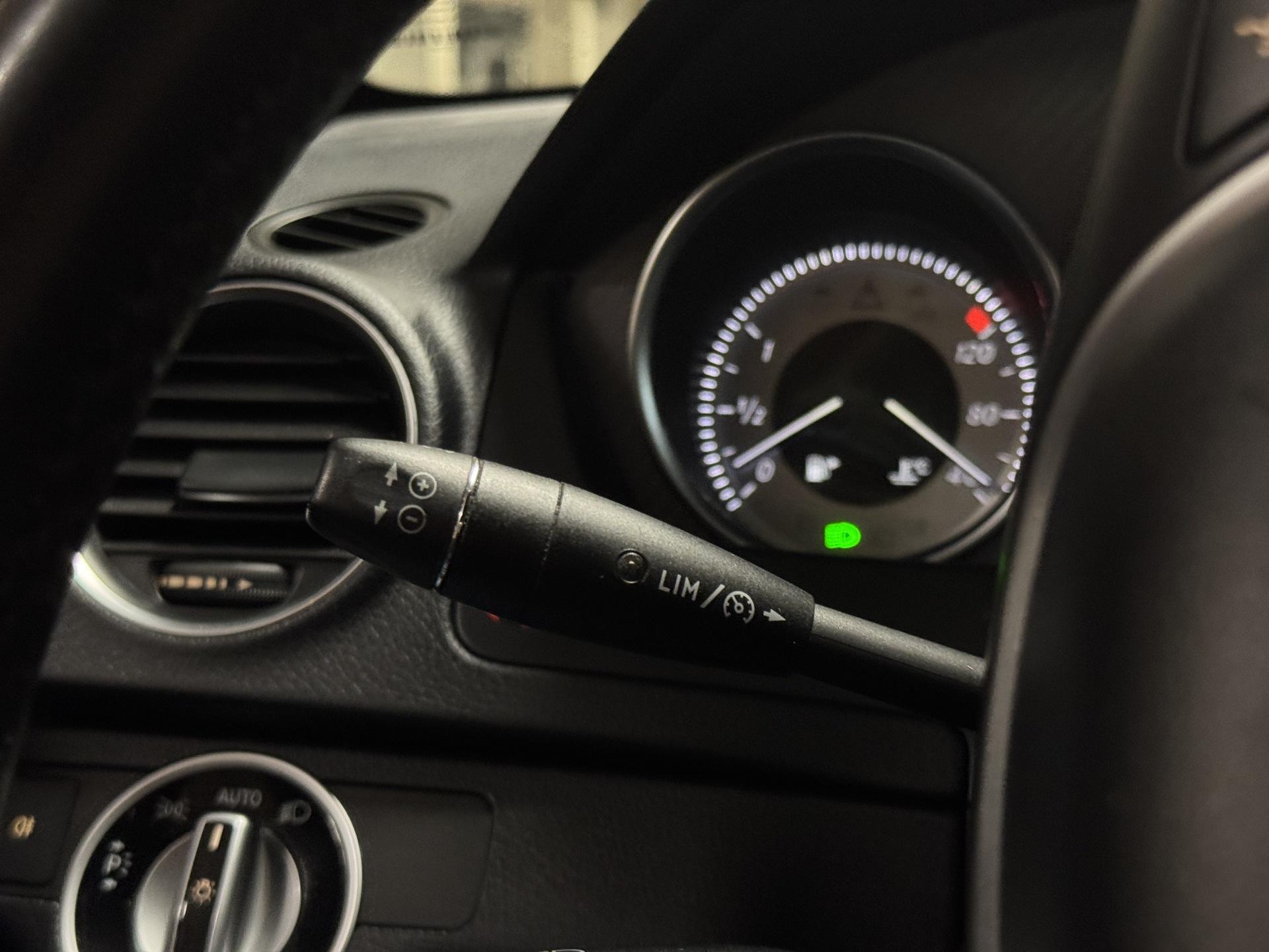 MERCEDES-BENZ C 14