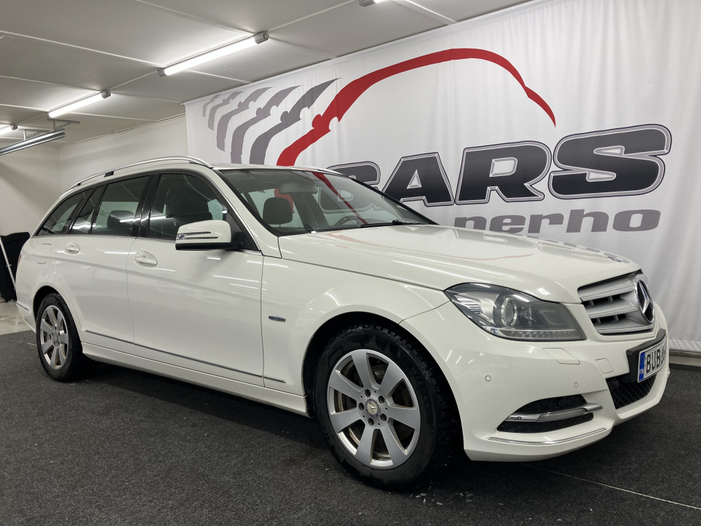 MERCEDES-BENZ C 2011