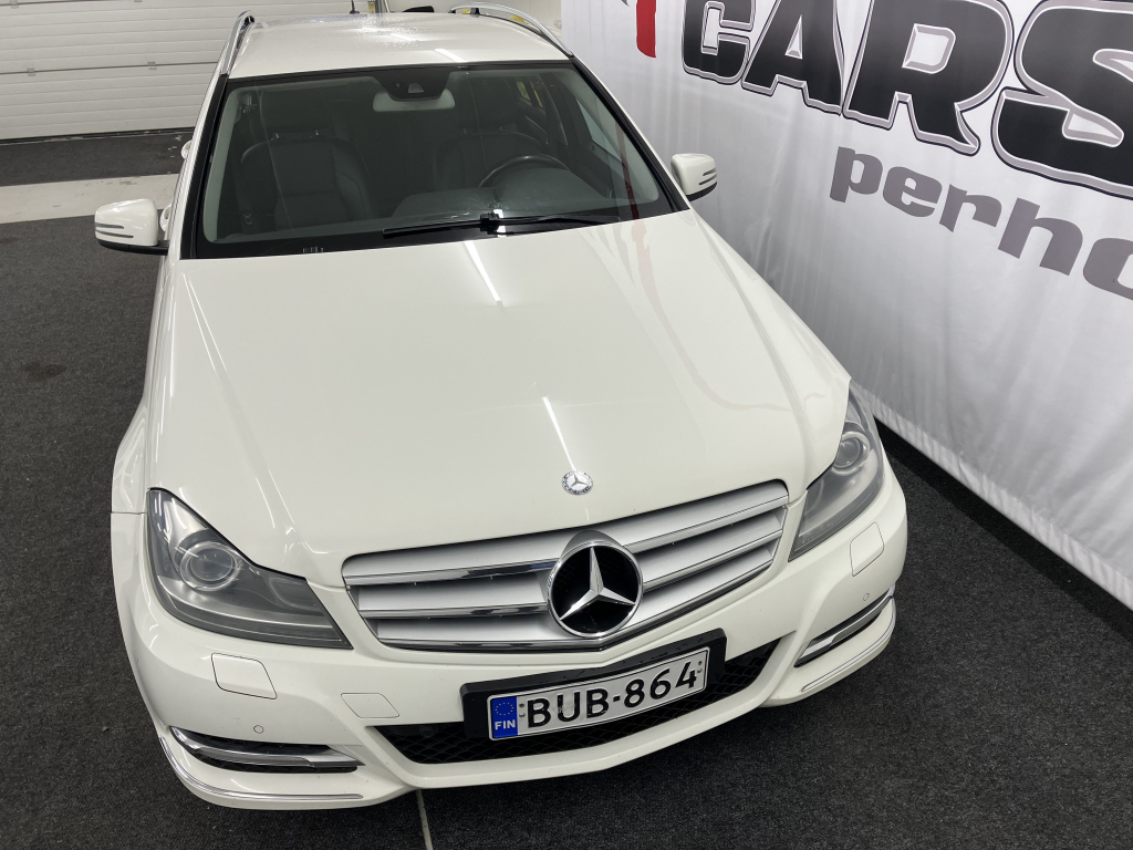 MERCEDES-BENZ C 2011