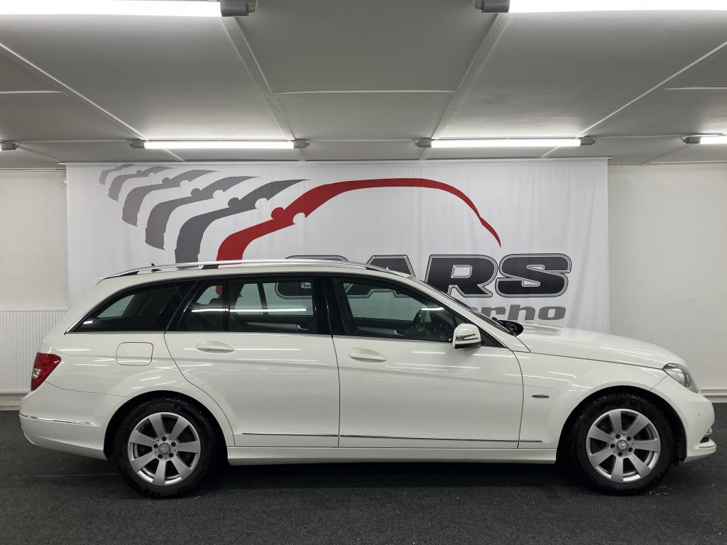 MERCEDES-BENZ C 2011