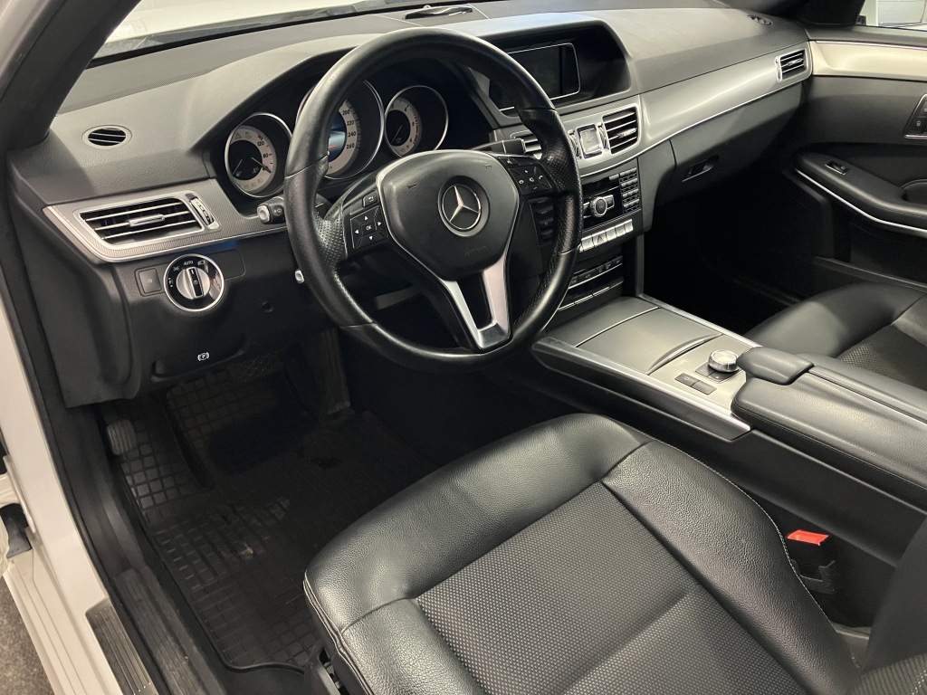 MERCEDES-BENZ E 2015