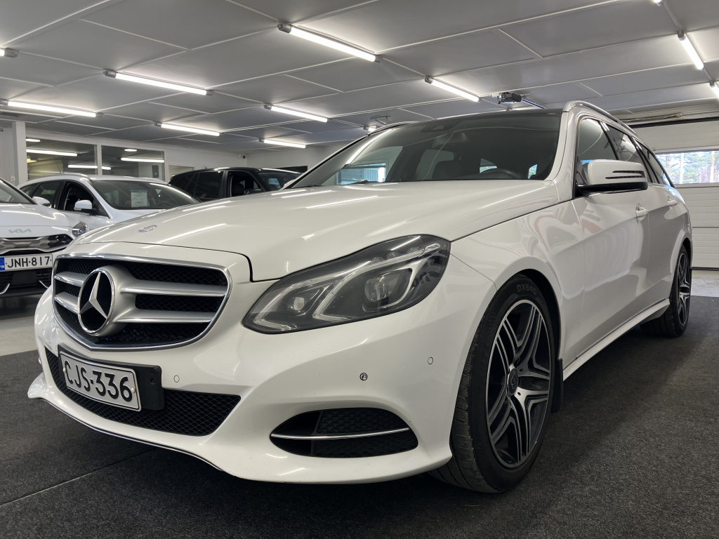 MERCEDES-BENZ E 2015