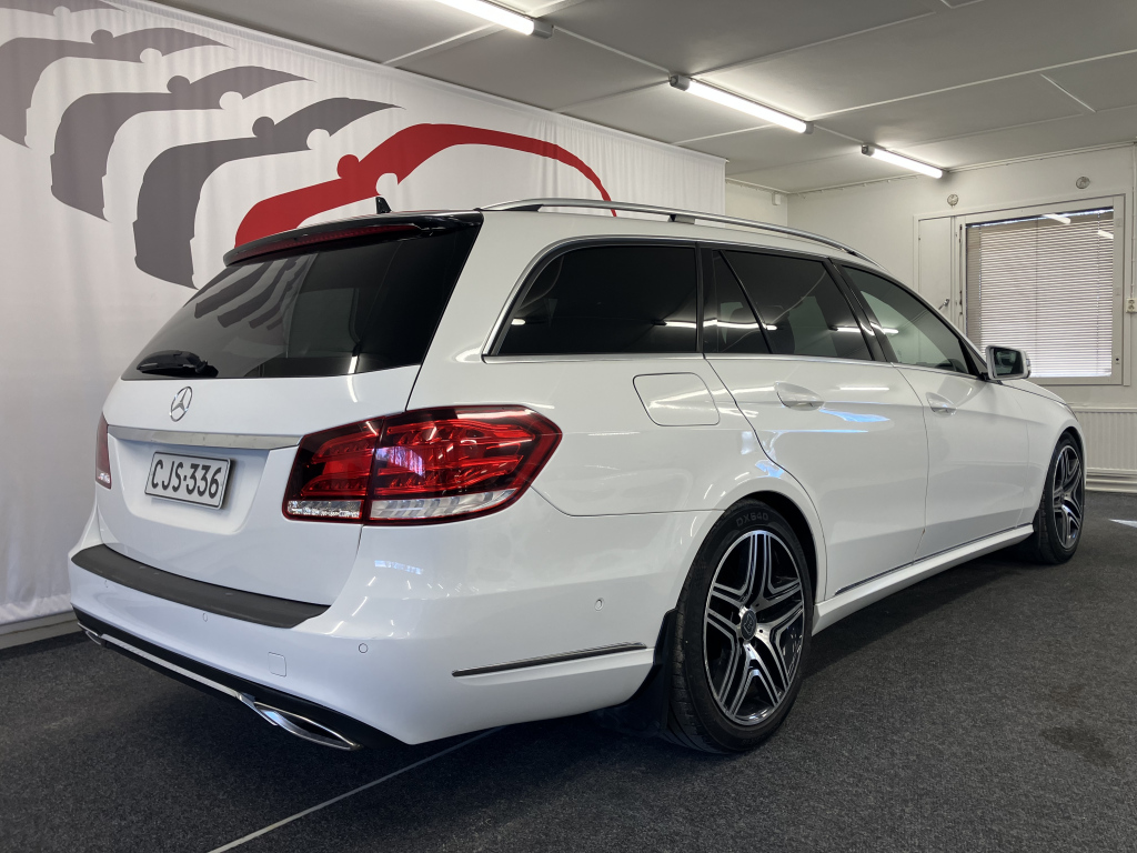MERCEDES-BENZ E 2015