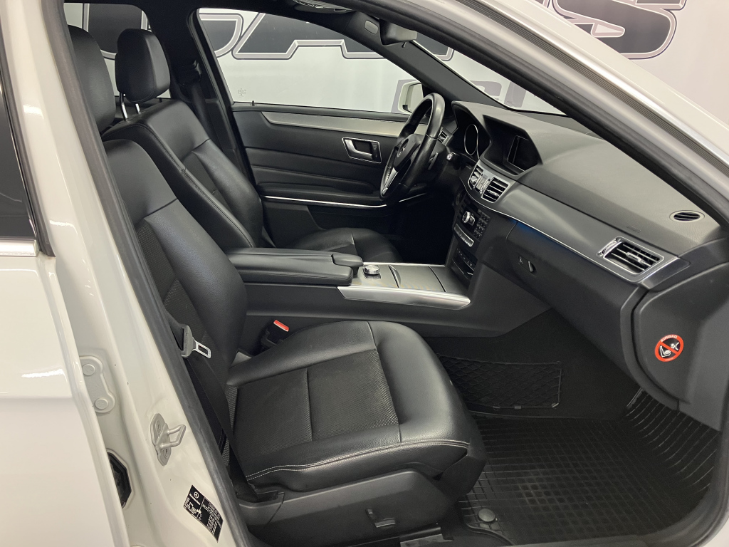 MERCEDES-BENZ E 2015