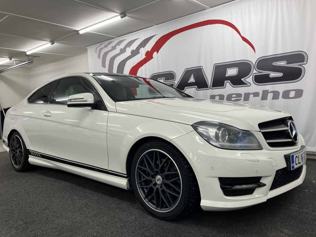 MERCEDES-BENZ C 2012