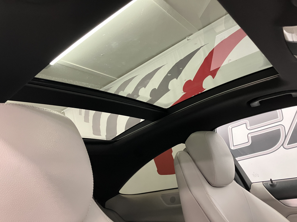 MERCEDES-BENZ C 2012