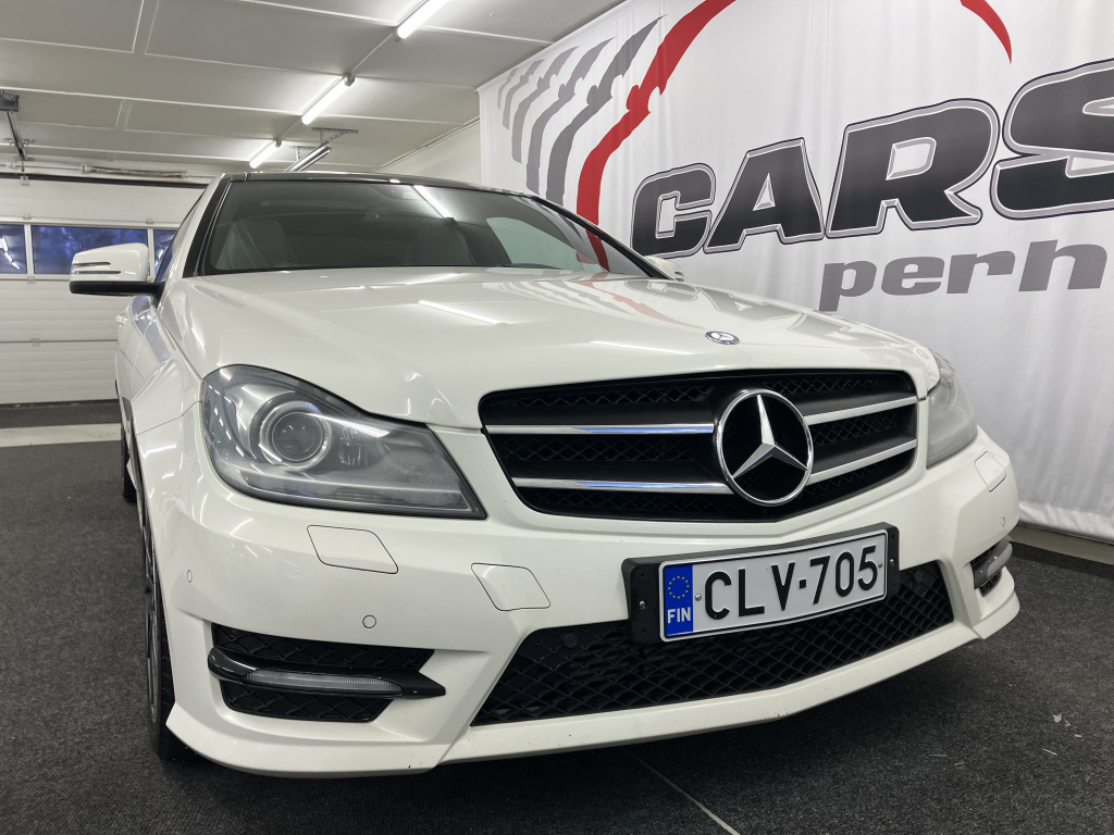 MERCEDES-BENZ C 2012