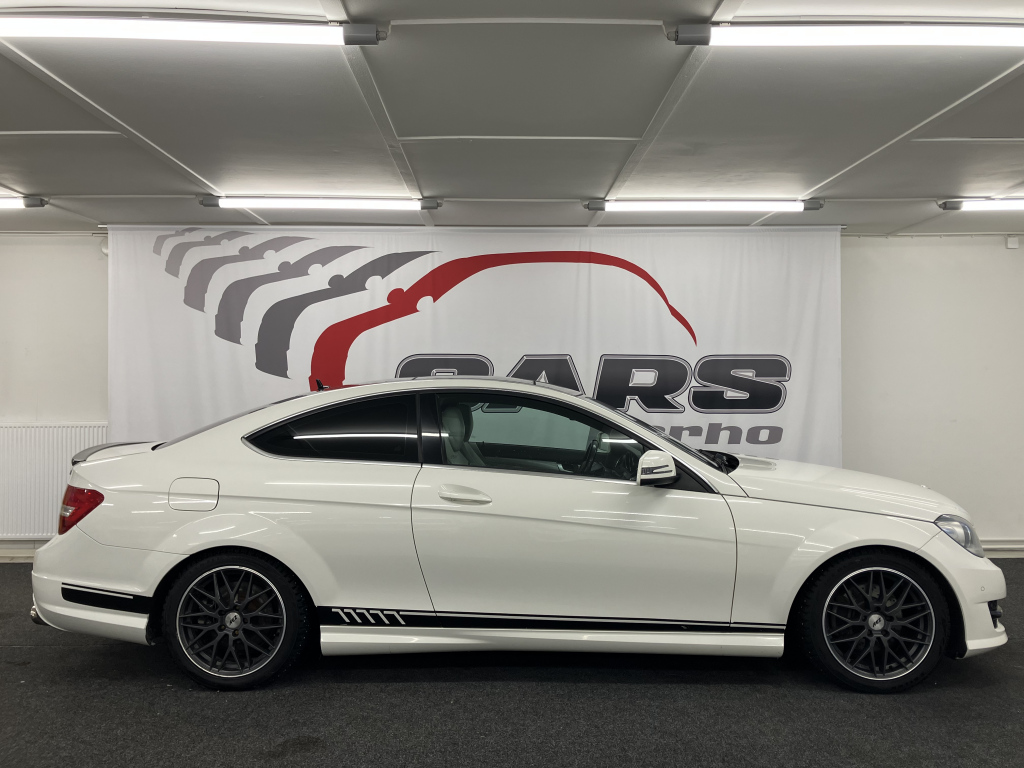 MERCEDES-BENZ C 2012