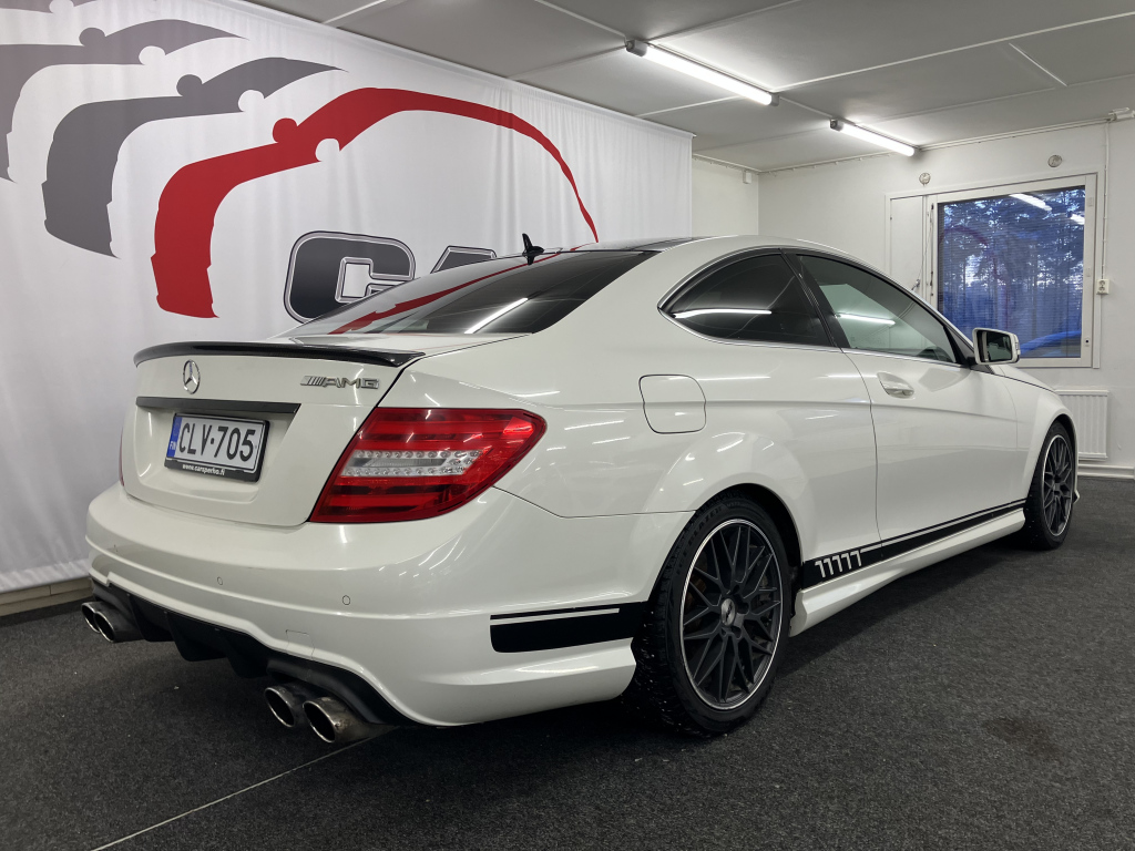 MERCEDES-BENZ C 2012