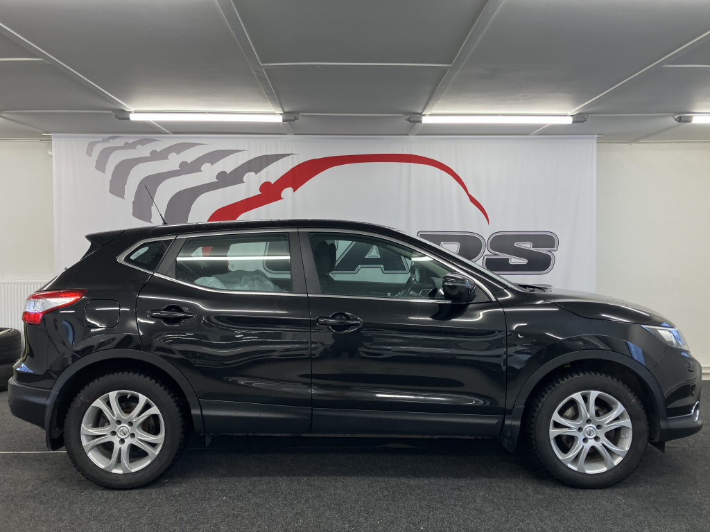 NISSAN Qashqai 2015