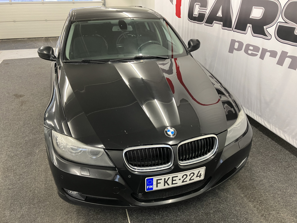 BMW 320 2011