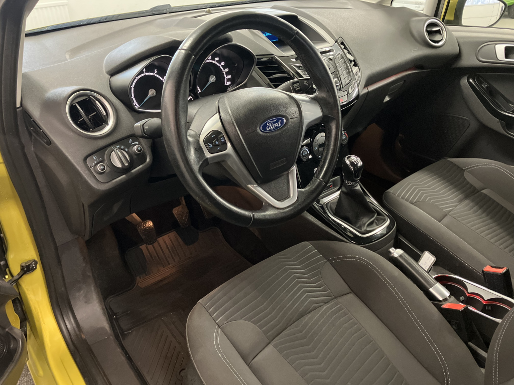 FORD Fiesta 2013