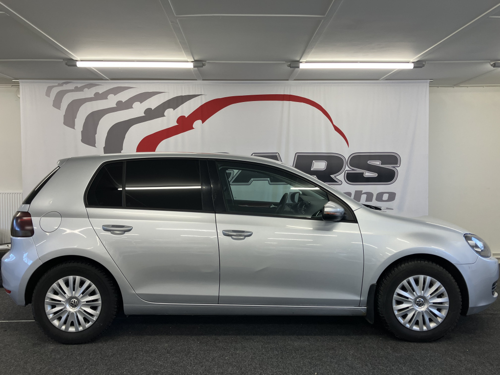VOLKSWAGEN GOLF 2011