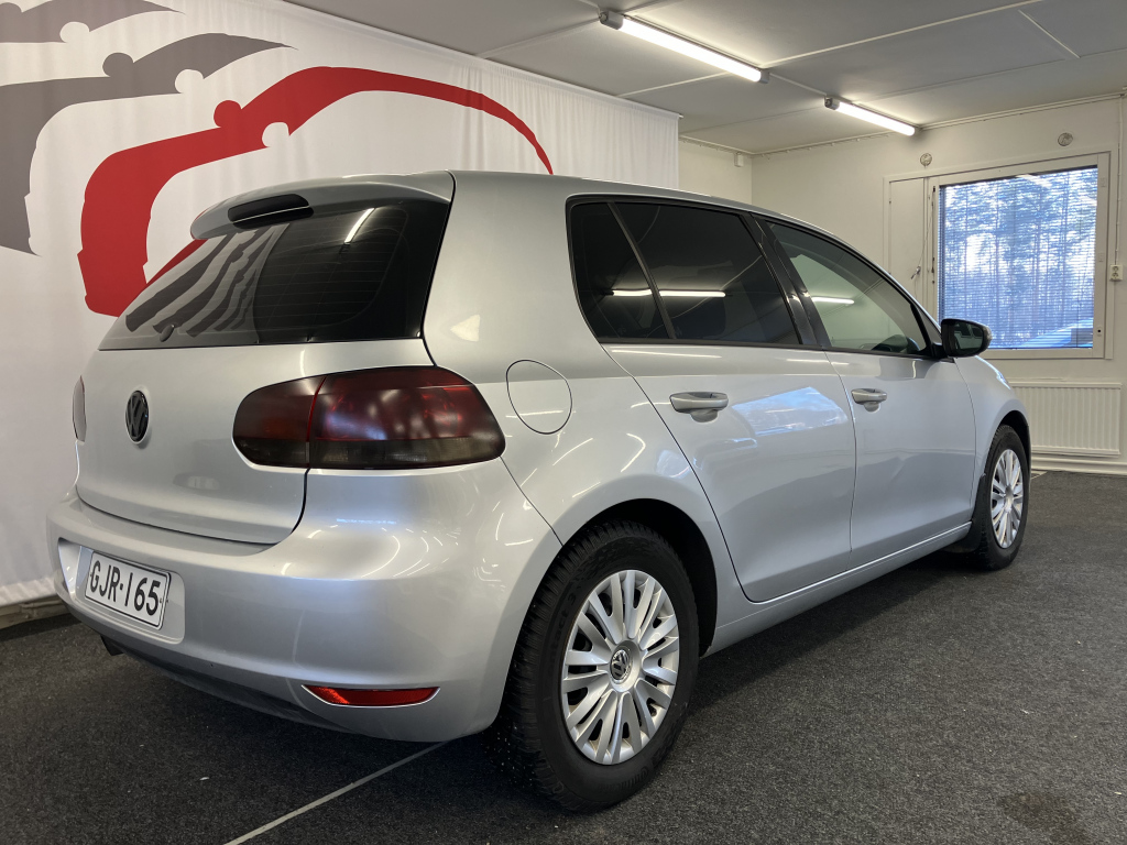 VOLKSWAGEN GOLF 2011