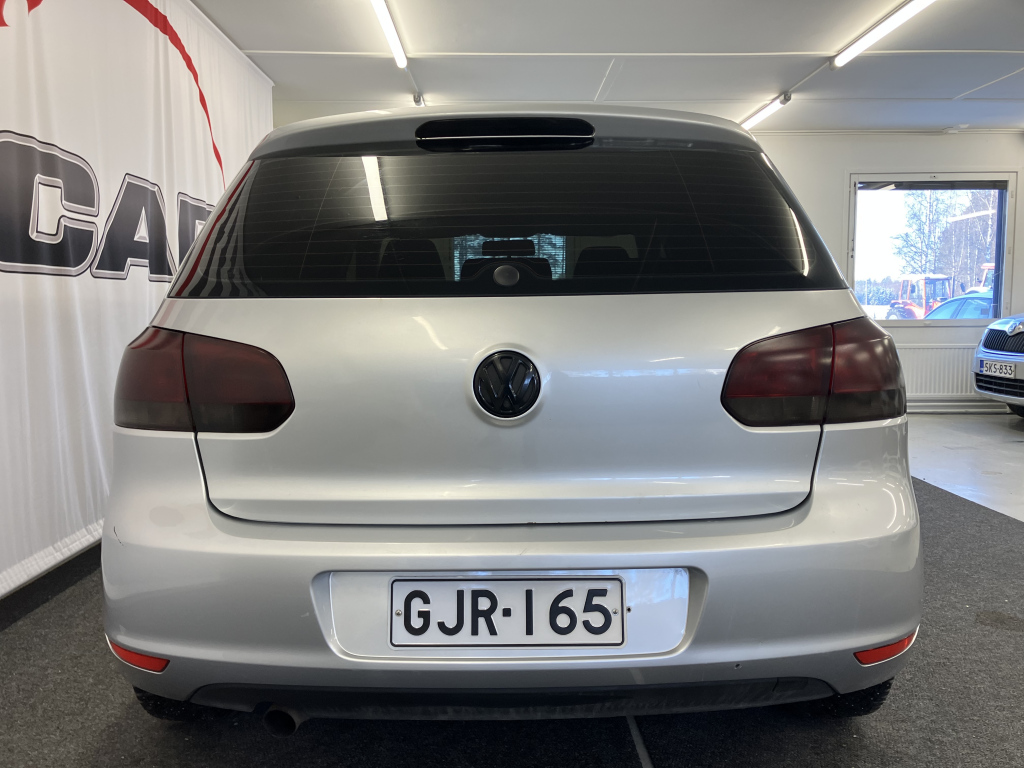 VOLKSWAGEN GOLF 2011