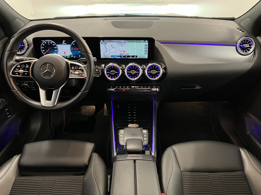 MERCEDES-BENZ EQA 250 2022