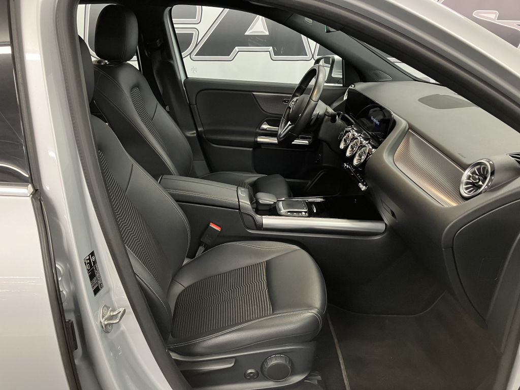 MERCEDES-BENZ EQA 250 2022