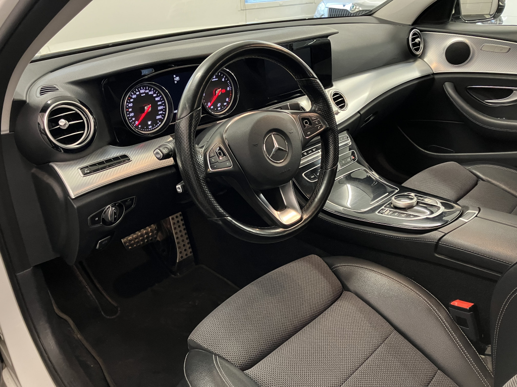 MERCEDES-BENZ E 2017