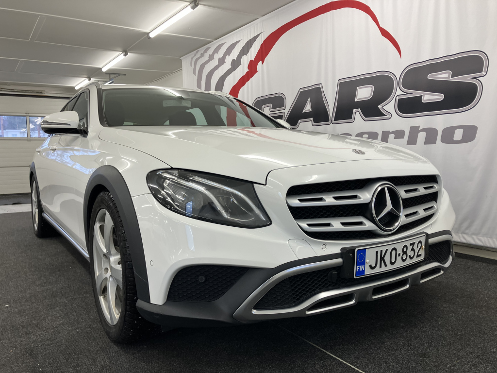 MERCEDES-BENZ E 2017