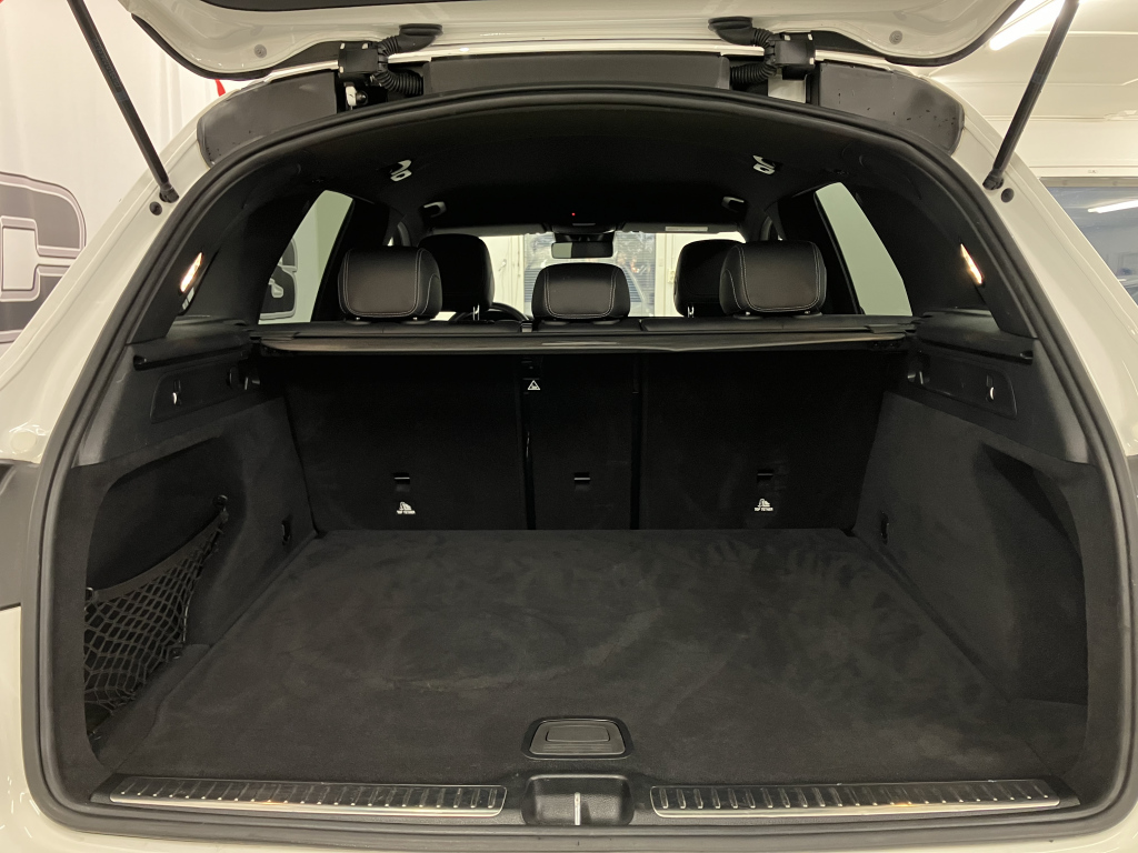 MERCEDES-BENZ GLC 2020