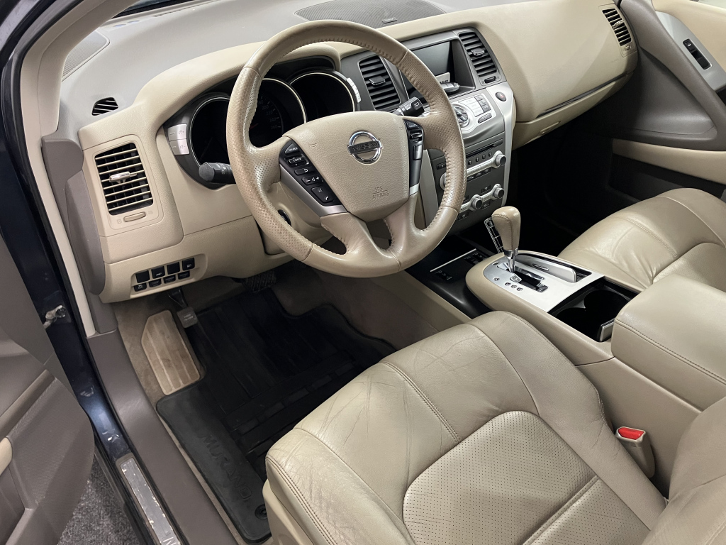 NISSAN Murano 2012
