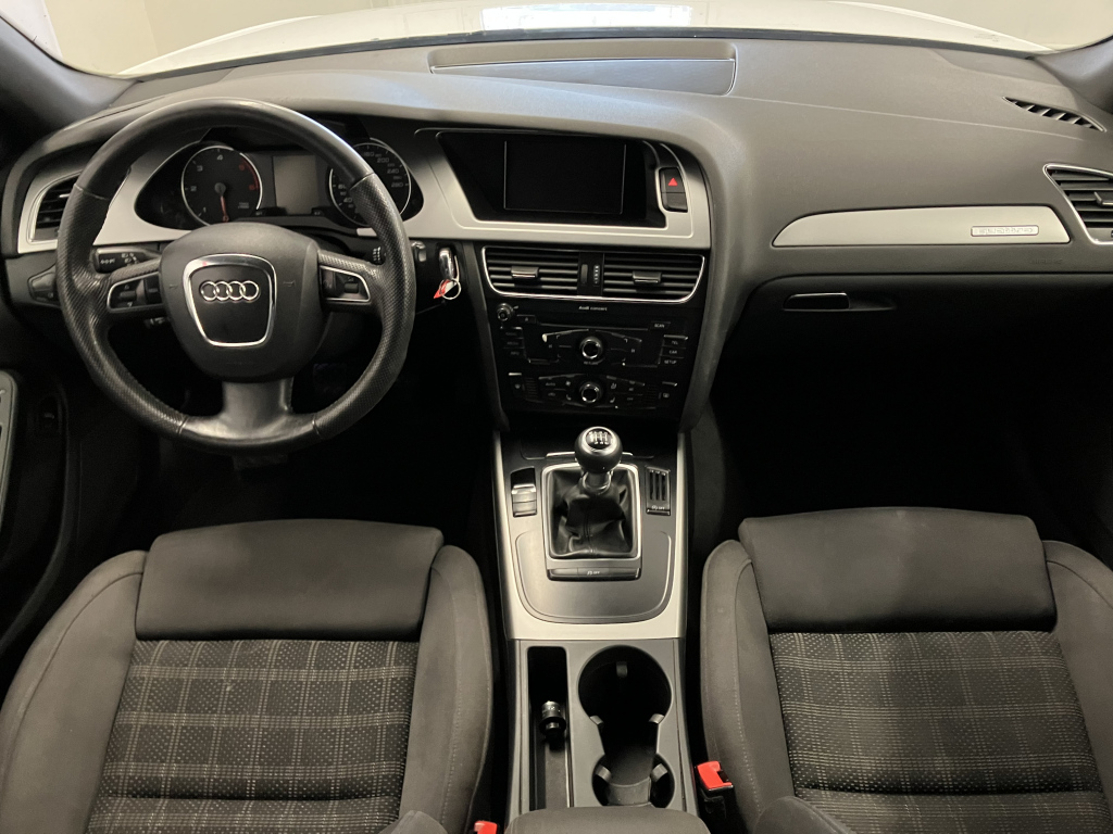 AUDI A4 2012