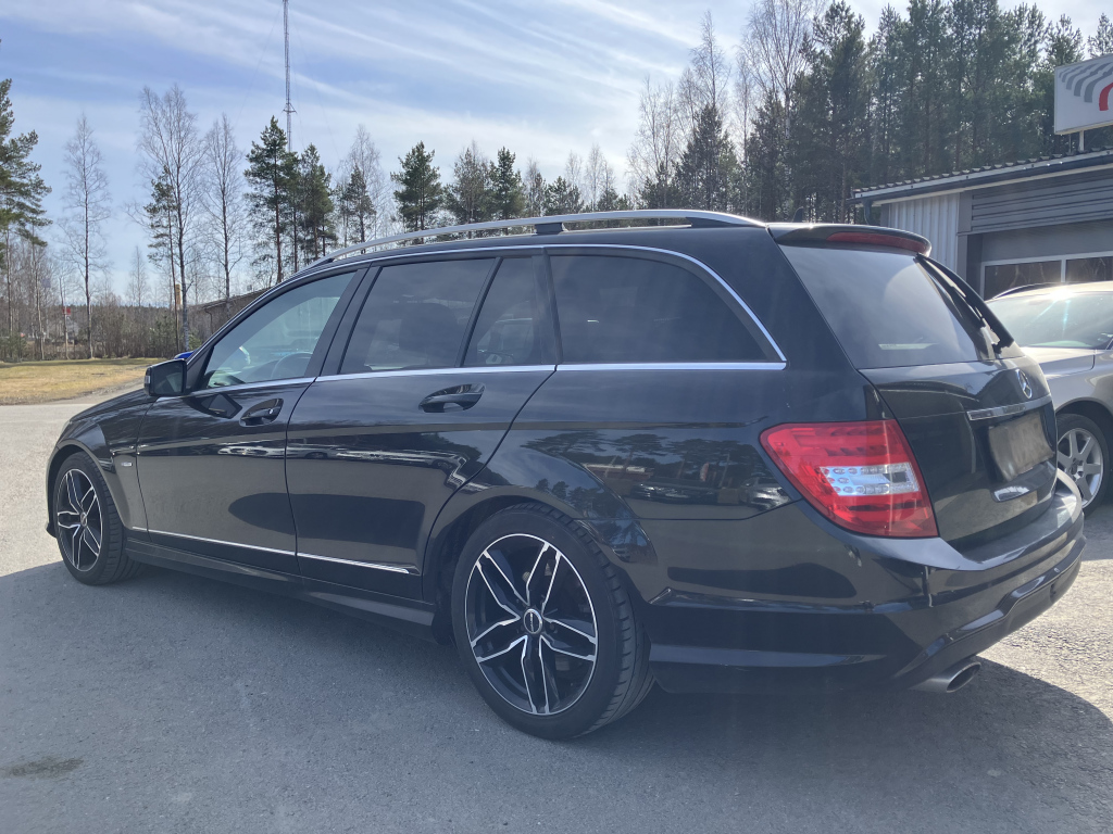 MERCEDES-BENZ C 2012