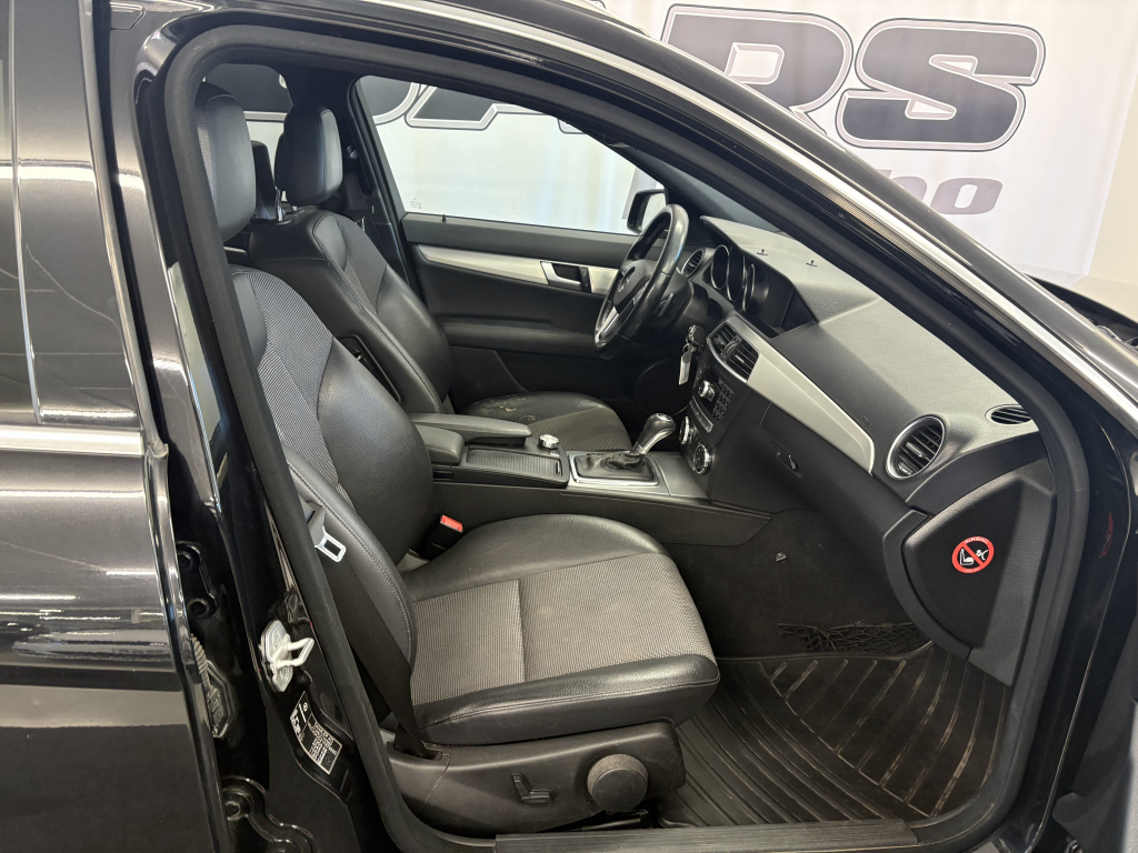 MERCEDES-BENZ C 2012