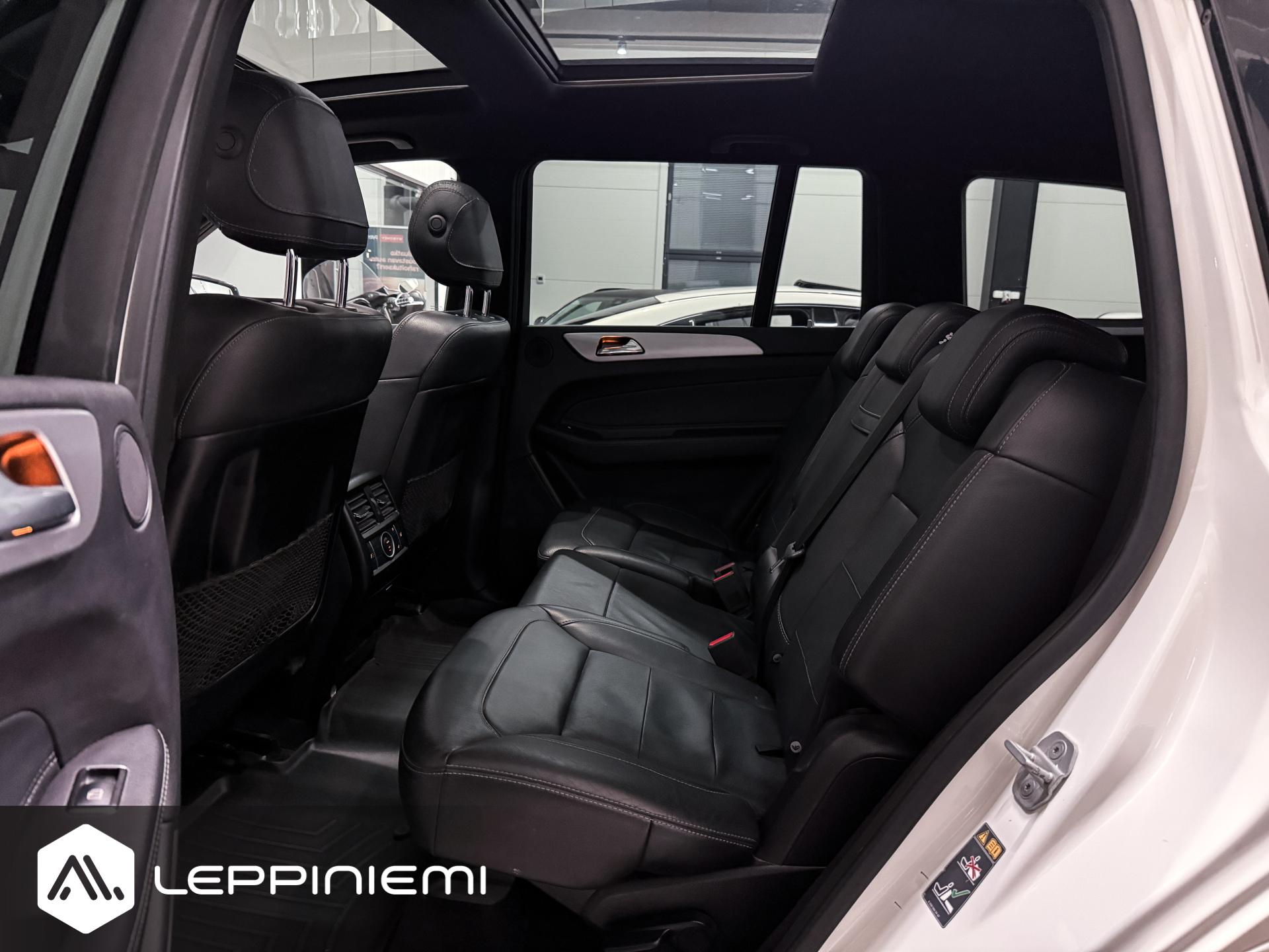 MERCEDES-BENZ GLS 2016